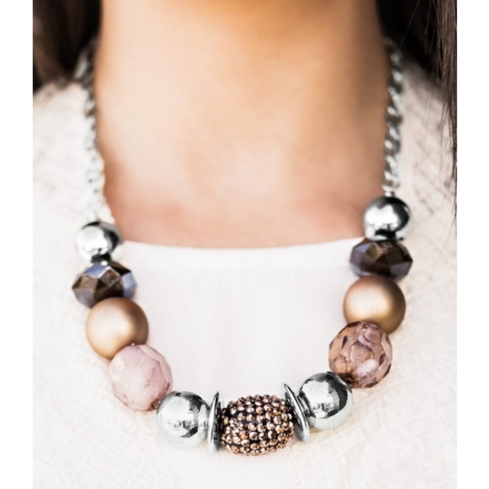 Set, necklace, earrings and bracelet